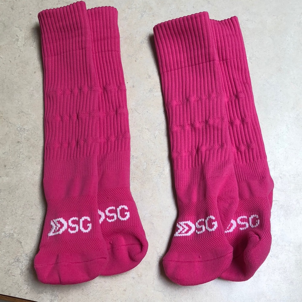 NWOT SG girls pink soccer socks.